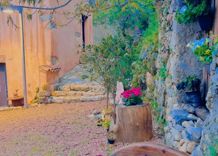 Ecciu Отель типа 